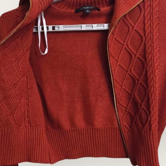 Marc New York Red Cropped Zip Sweater – Size Small - Picture 4 of 10